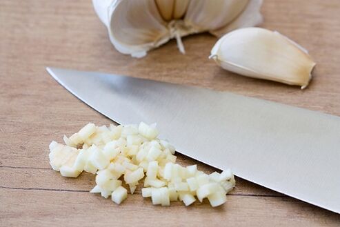 Garlic to remove parasites from the body